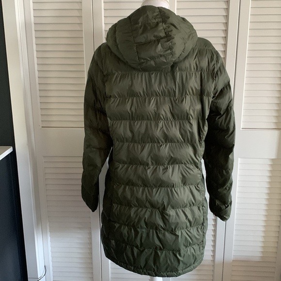 Amazon Essentials Women's Lightweight Water-Resistant Hooded Puffer Coat Size XL - Picture 4 of 13